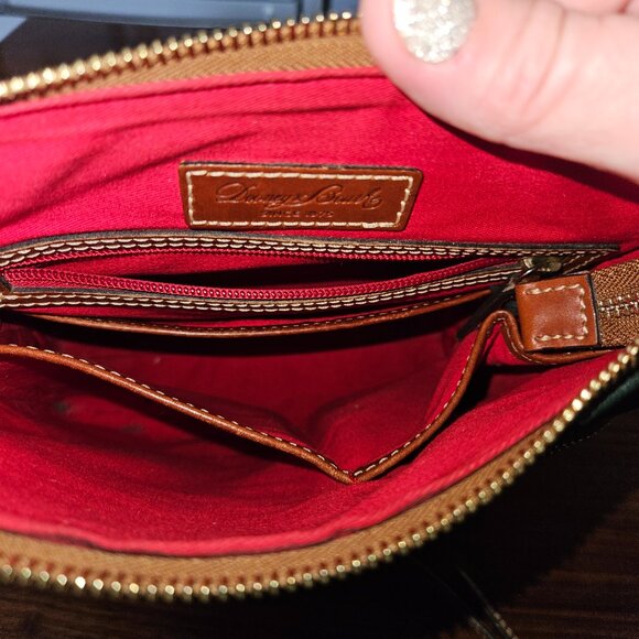 Dooney & Bourke cross body - Picture 4 of 6